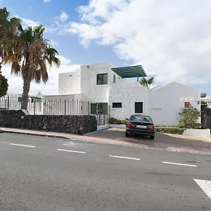 2 Palmeras Iii Lanzarote Apartment